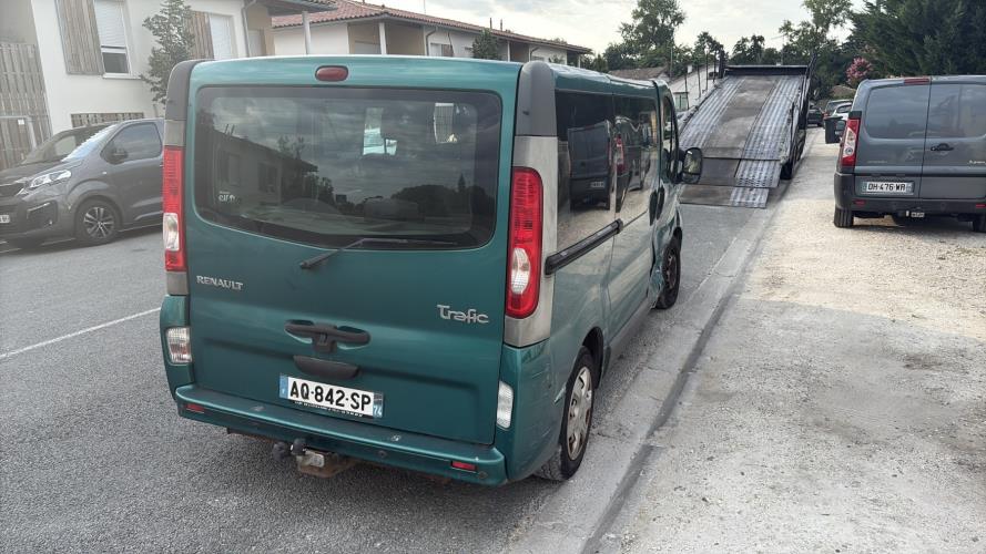 Image Pare choc avant - RENAULT TRAFIC 2