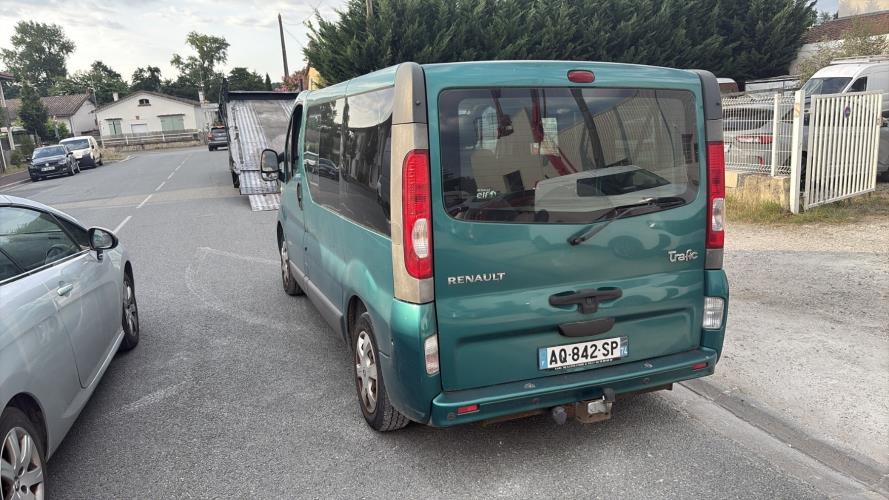 Image Pare choc avant - RENAULT TRAFIC 2