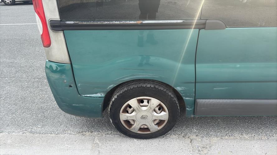Image Pare choc avant - RENAULT TRAFIC 2