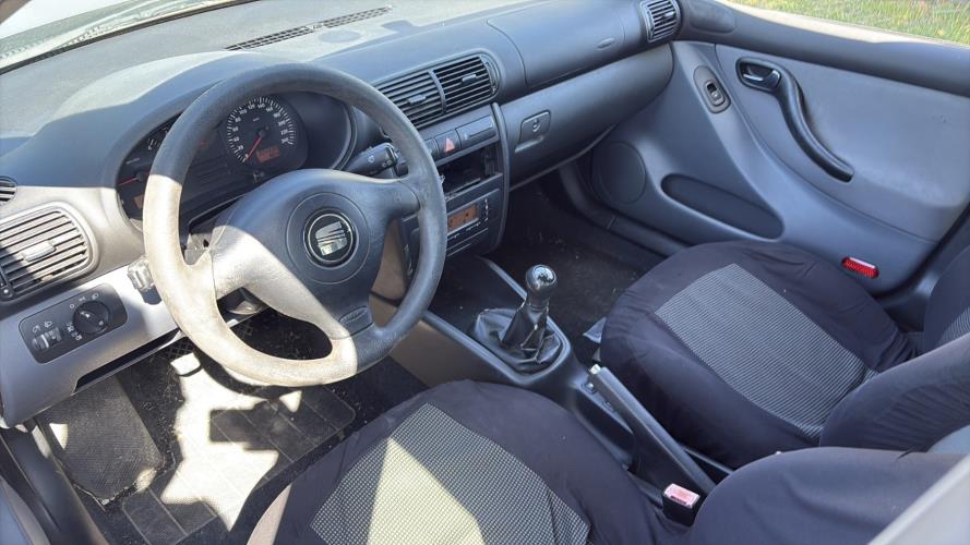 Image Feu arriere secondaire droit (feux) - SEAT LEON 1