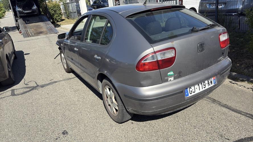 Image Feu arriere secondaire droit (feux) - SEAT LEON 1