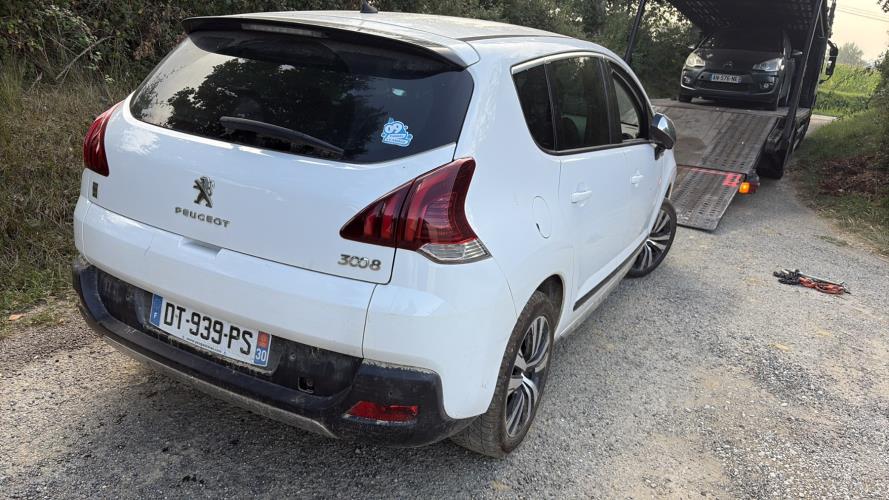Image Capot - PEUGEOT 3008 1