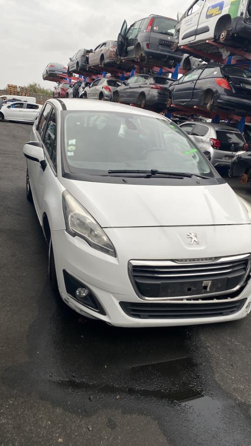 Image Moteur - PEUGEOT 5008 1