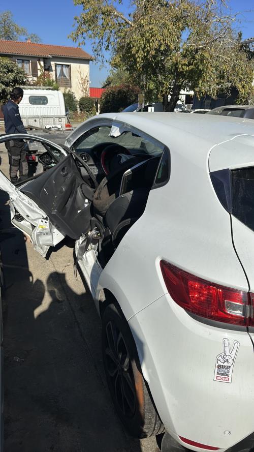 Image Malle/Hayon arriere - RENAULT CLIO 4