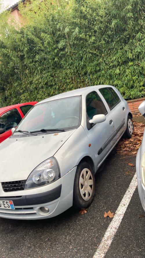 Image Anti brouillard gauche (feux) - RENAULT CLIO 2