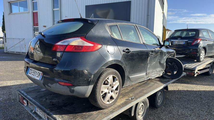 Image Capot - RENAULT MEGANE 3