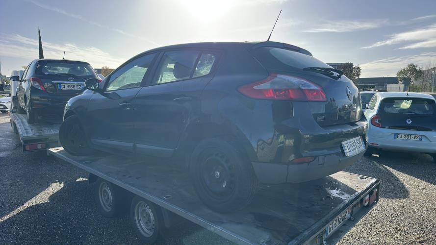 Image Capot - RENAULT MEGANE 3