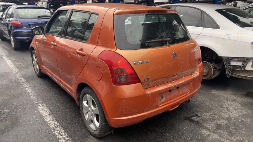 Image Custode arriere gauche - SUZUKI SWIFT 3