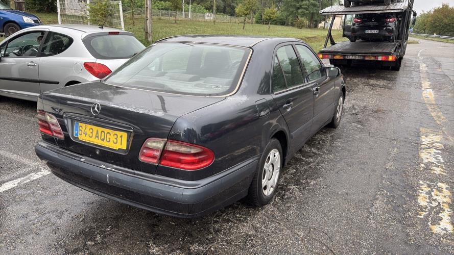 Image Calculateur - MERCEDES CLASSE E 210