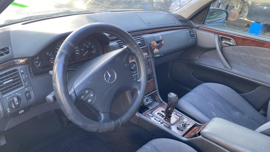 Image Calculateur - MERCEDES CLASSE E 210