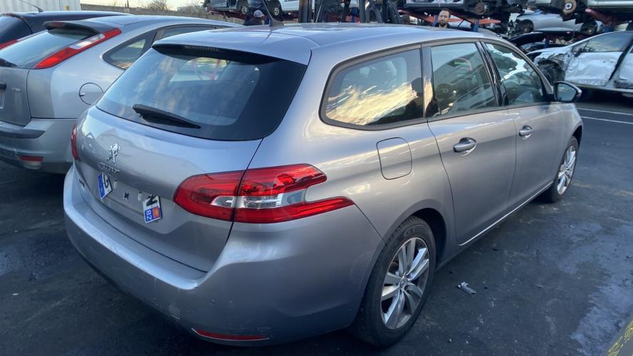 Image Vitre avant gauche - PEUGEOT 308 2 SW