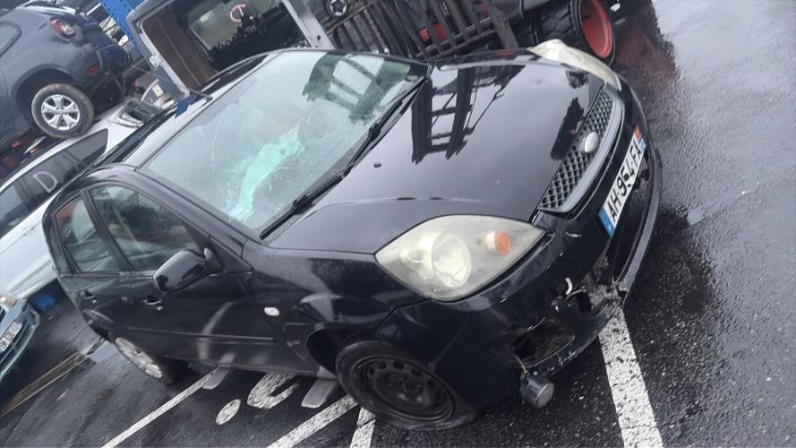 Image Feu arriere principal gauche (feux) - FORD FIESTA 5