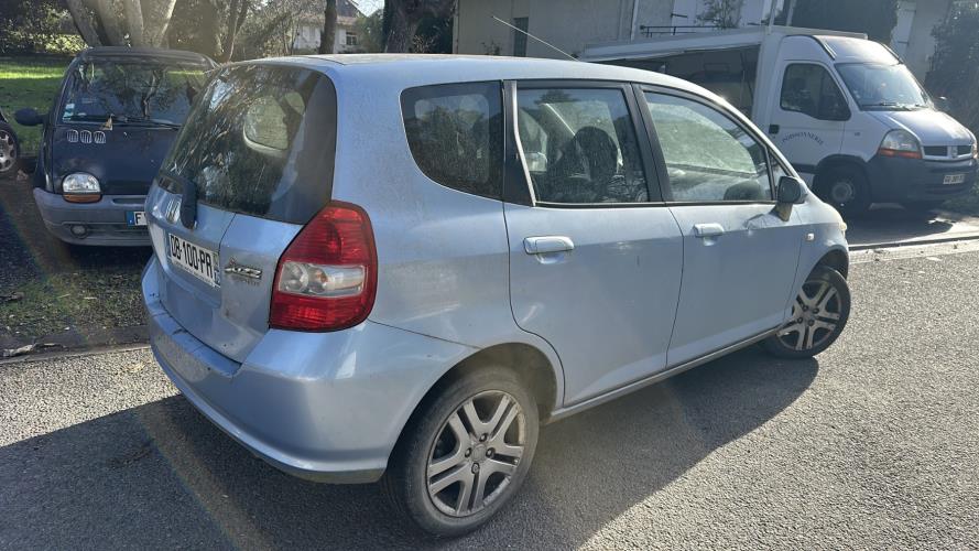 Image Feu arriere principal gauche (feux) - HONDA JAZZ 2