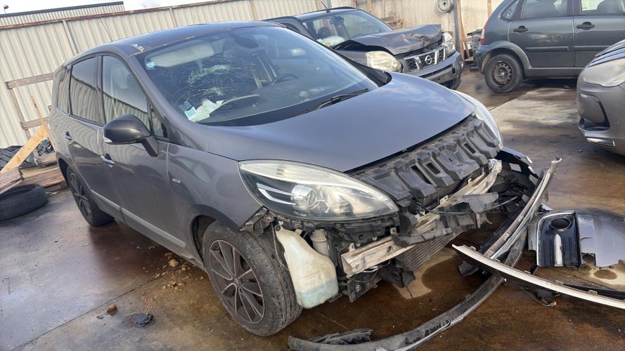 Image Porte avant gauche - RENAULT GRAND SCENIC 3