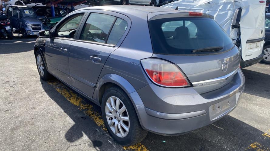 Image Eclairage de plafonnier - OPEL ASTRA H