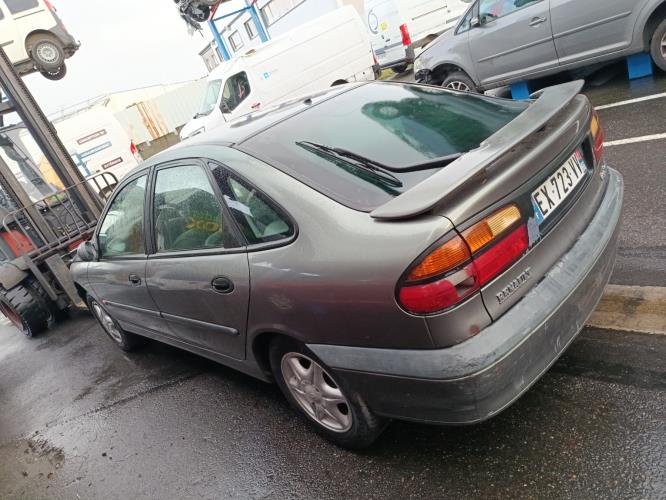Image Retroviseur droit - RENAULT LAGUNA 1