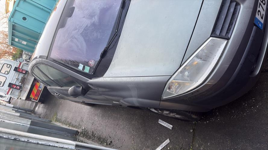 Image Pare choc avant - RENAULT MEGANE 2