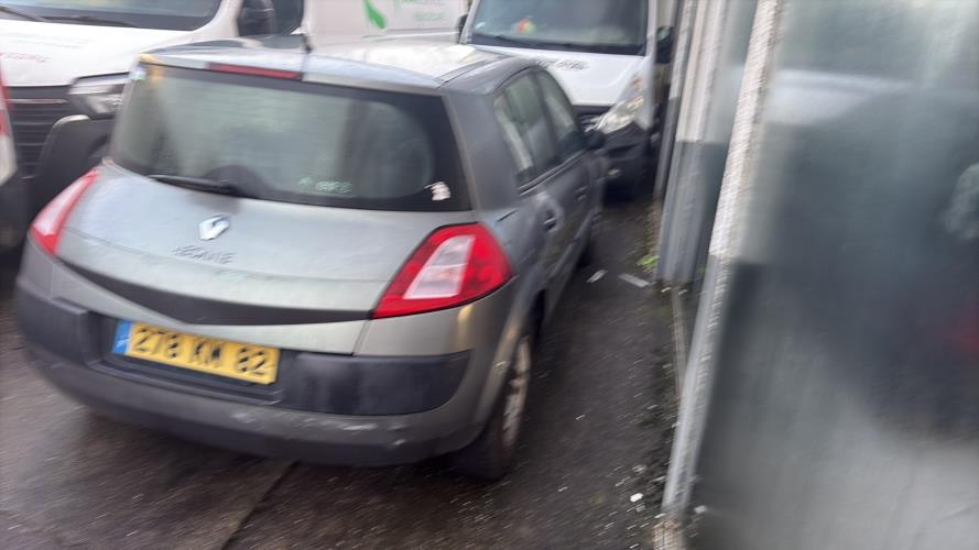 Image Pare choc avant - RENAULT MEGANE 2