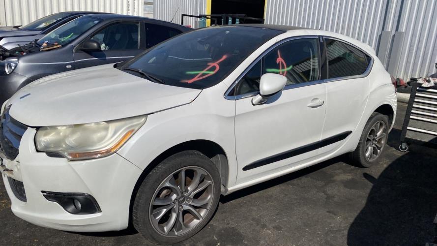 Image Porte avant gauche - CITROEN DS4