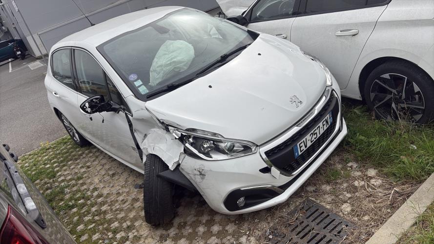 Image Moteur - PEUGEOT 208 1