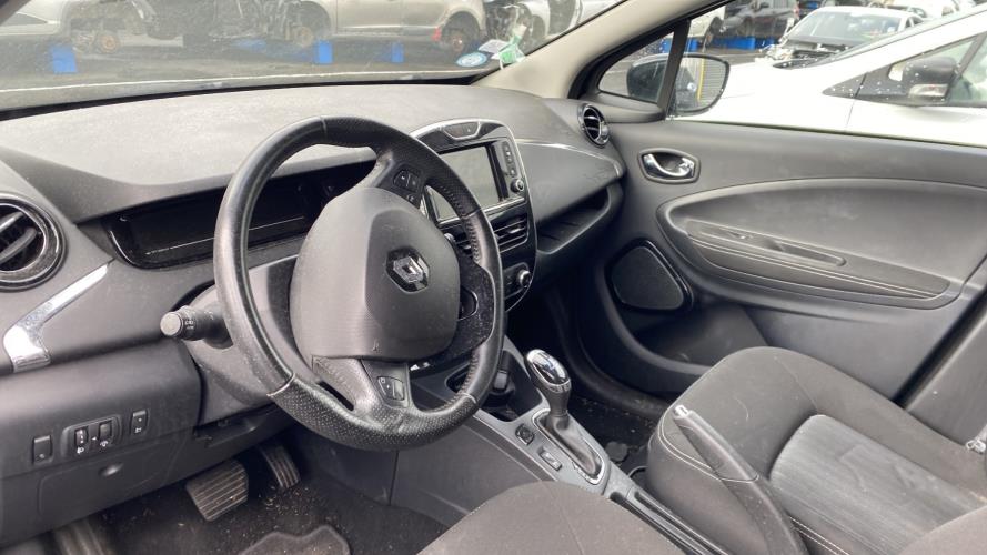 Image Cache sous moteur - RENAULT ZOE 1