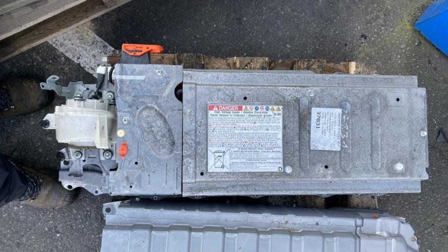 Image Capot - TOYOTA PRIUS 3