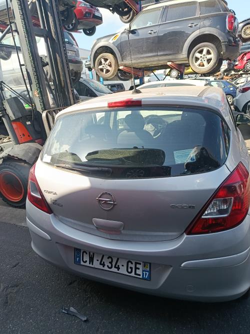 Image Train arriere complet - OPEL CORSA D