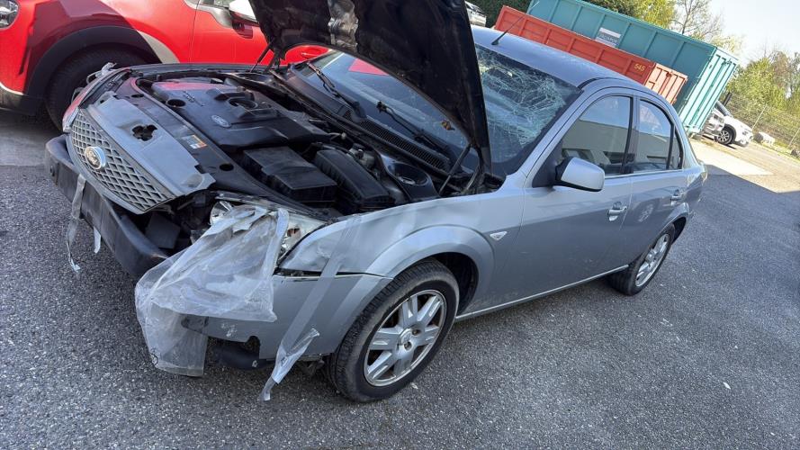 Image Feu arriere principal gauche (feux) - FORD MONDEO 2