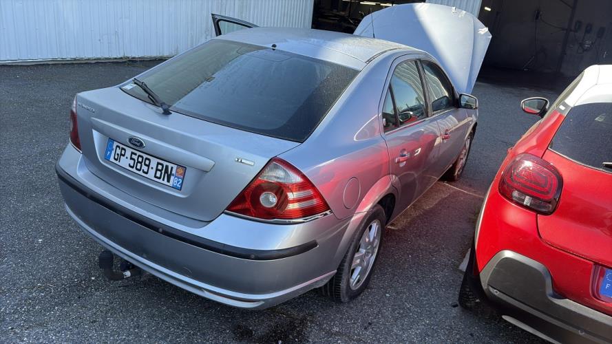 Image Feu arriere principal gauche (feux) - FORD MONDEO 2