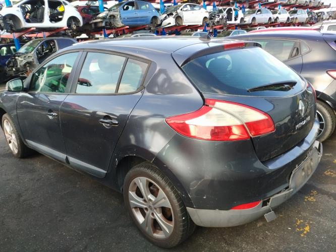 Image Pare choc avant - RENAULT MEGANE 3