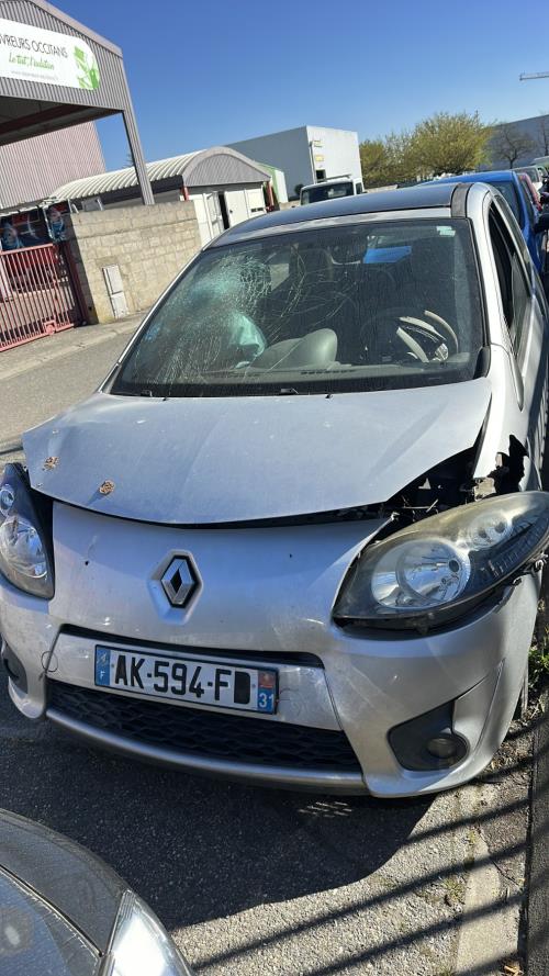 Image Pare choc arriere - RENAULT TWINGO 2