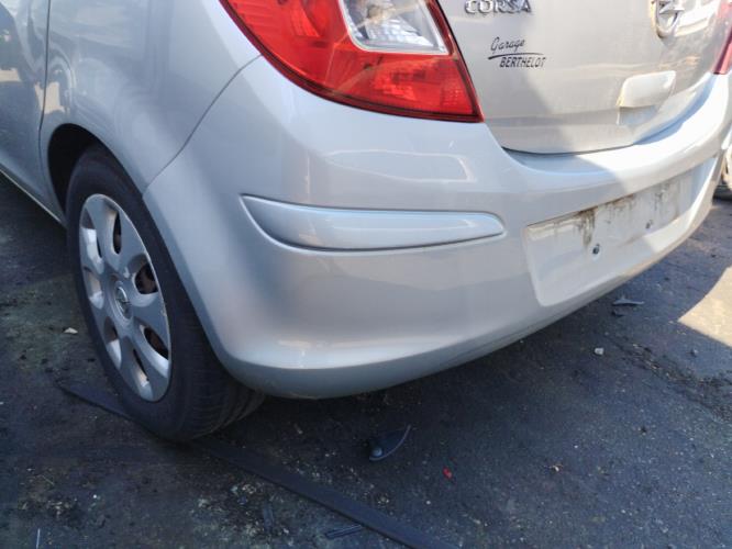 Image Train arriere complet - OPEL CORSA D