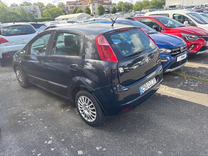 Image Pare choc avant - FIAT GRANDE PUNTO