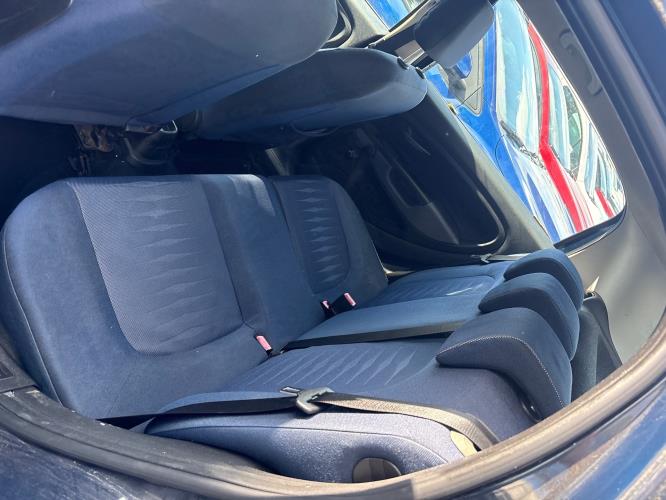 Image Pare choc avant - FIAT GRANDE PUNTO