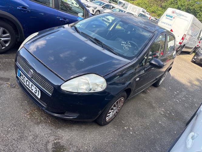 Image Pare choc avant - FIAT GRANDE PUNTO