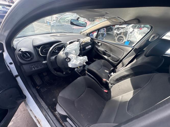 Image Pare choc arriere - RENAULT CLIO 4