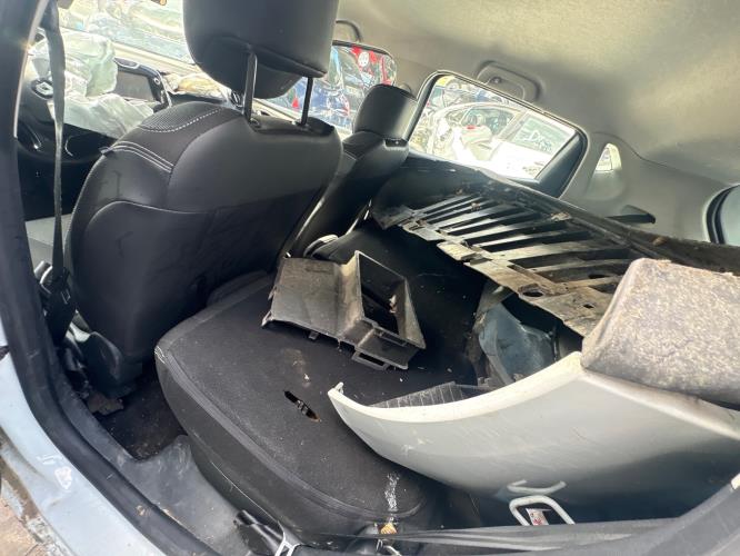 Image Pare choc arriere - RENAULT CLIO 4