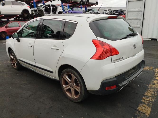 Image Capot - PEUGEOT 3008 1
