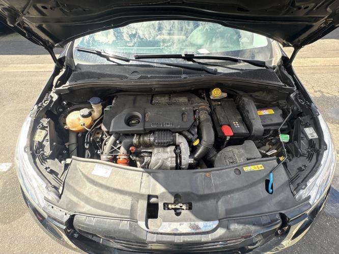 Image Trappe d'essence - PEUGEOT 2008 1