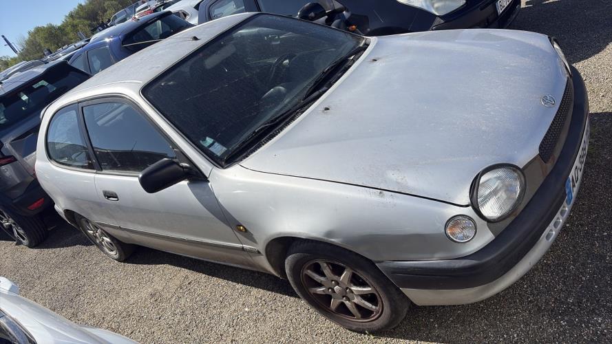 Image Feu arriere principal gauche (feux) - TOYOTA COROLLA 9