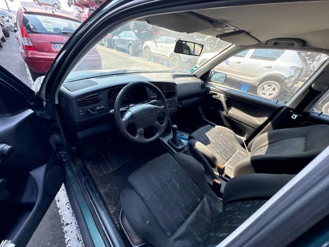 Image Pare choc avant - VOLKSWAGEN GOLF 3