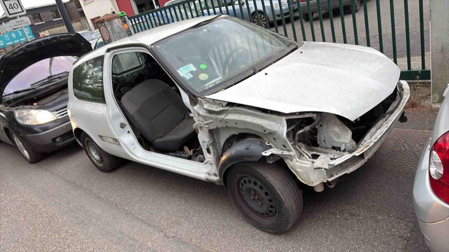 Image Feu arriere principal droit (feux) - RENAULT CLIO 2 CAMPUS