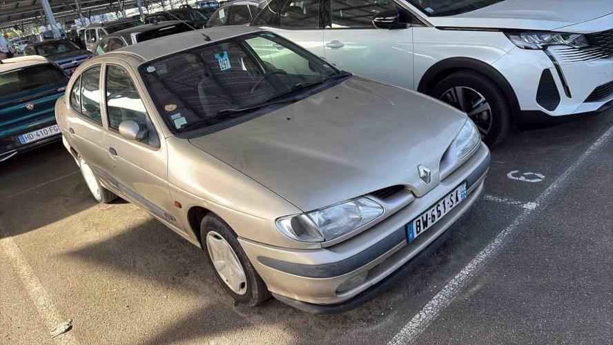 Image Bloc ABS (freins anti-blocage) - RENAULT MEGANE 1