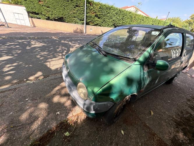 Image Pare choc avant - RENAULT TWINGO 1