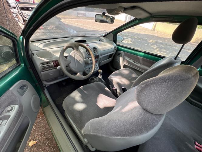 Image Pare choc avant - RENAULT TWINGO 1