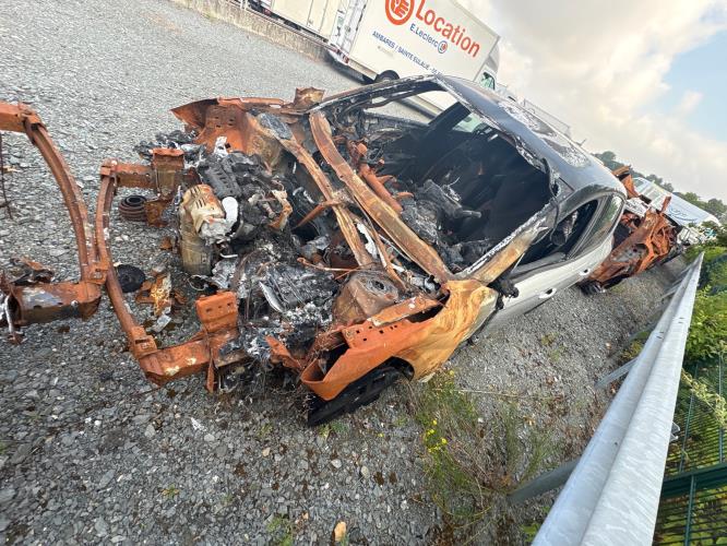 Image Feu arriere principal gauche (feux) - OPEL CORSA F