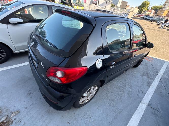 Image Boite a gants - PEUGEOT 206+
