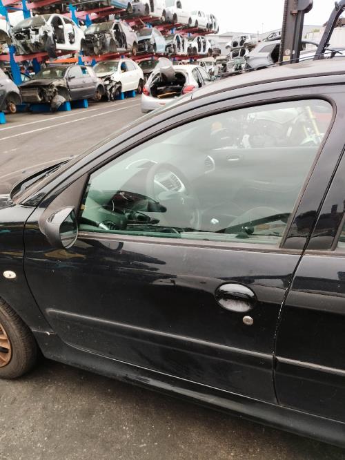 Image Boite a gants - PEUGEOT 206+