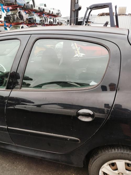 Image Boite a gants - PEUGEOT 206+