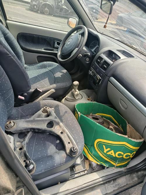 Image Feu arriere principal droit (feux) - RENAULT CLIO 2